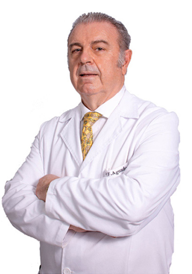 Dr-Felipe-Aguado-Galvez-Director-Clinica-Dental-Odontologia-general-protesica-y-periodoncia-centro-dental-hortaleza-madrid